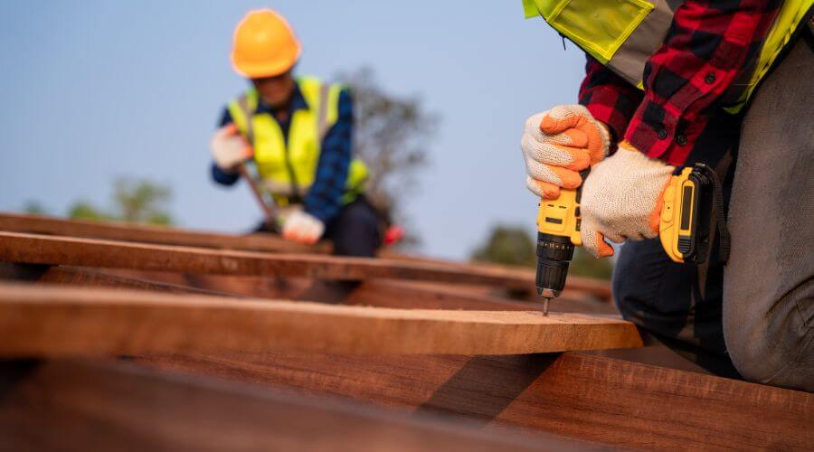 Expert flood damage restoration services in Kingman, KS